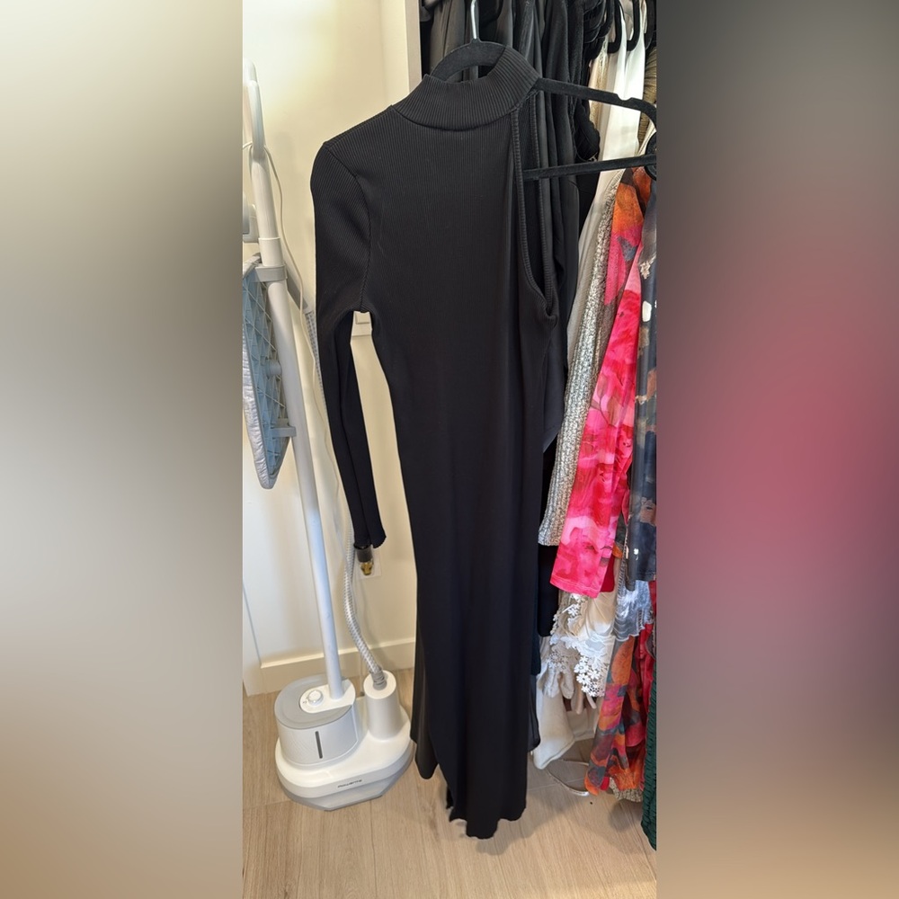 Elegant Black Long Sleeve Dress